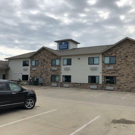 Cobblestone Inn & Suites - Denison | Oak Ridge Bagian luar foto